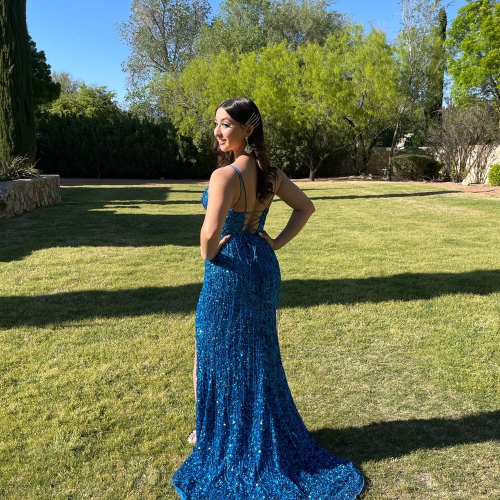 Elegant Blue Sequin Prom Dress